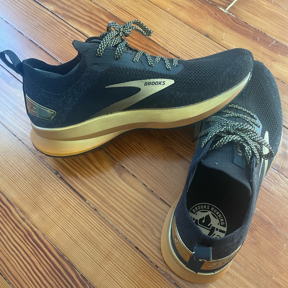 Gold brook sneakers